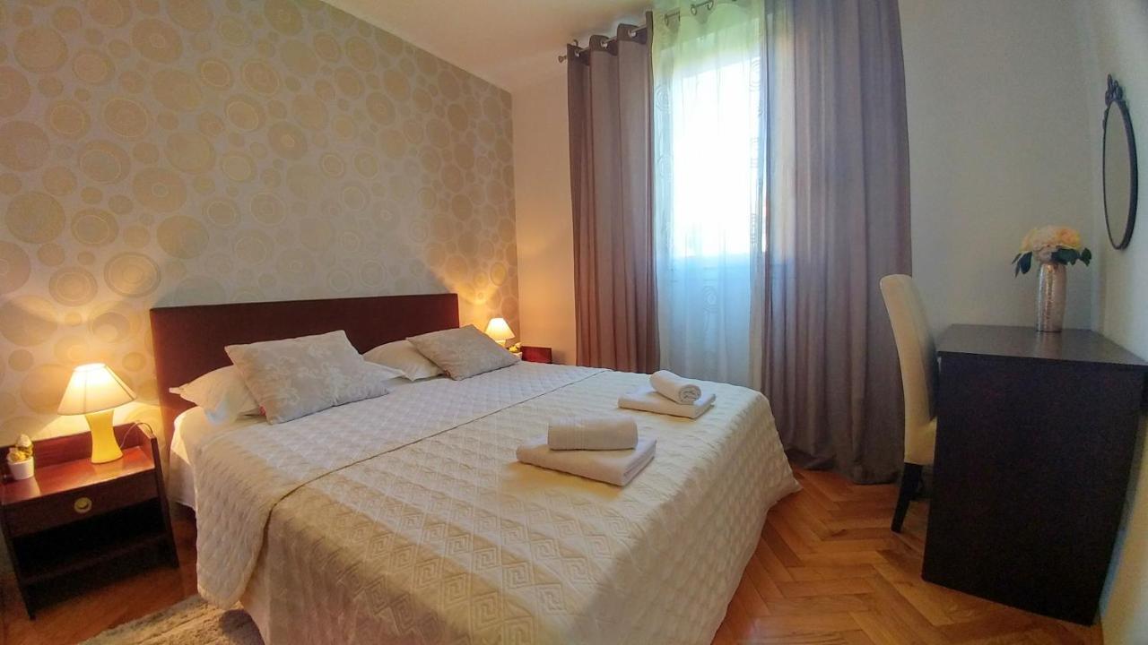 Deluxe Sea View Apartment